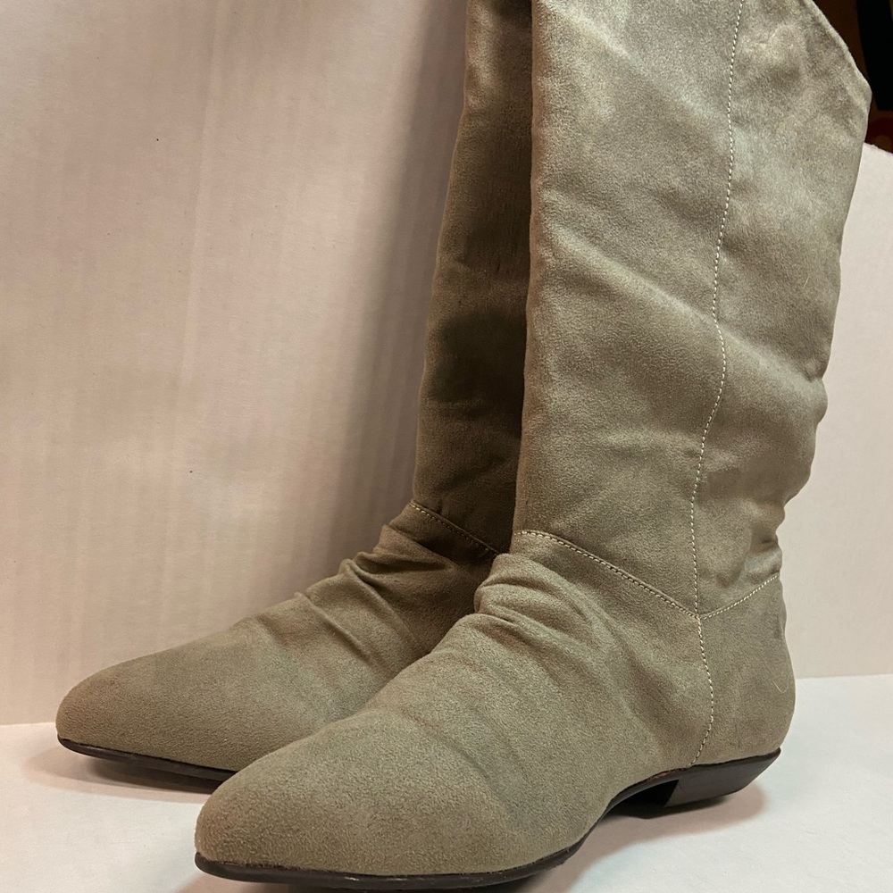 Cl by laundry Sensational 2 boots